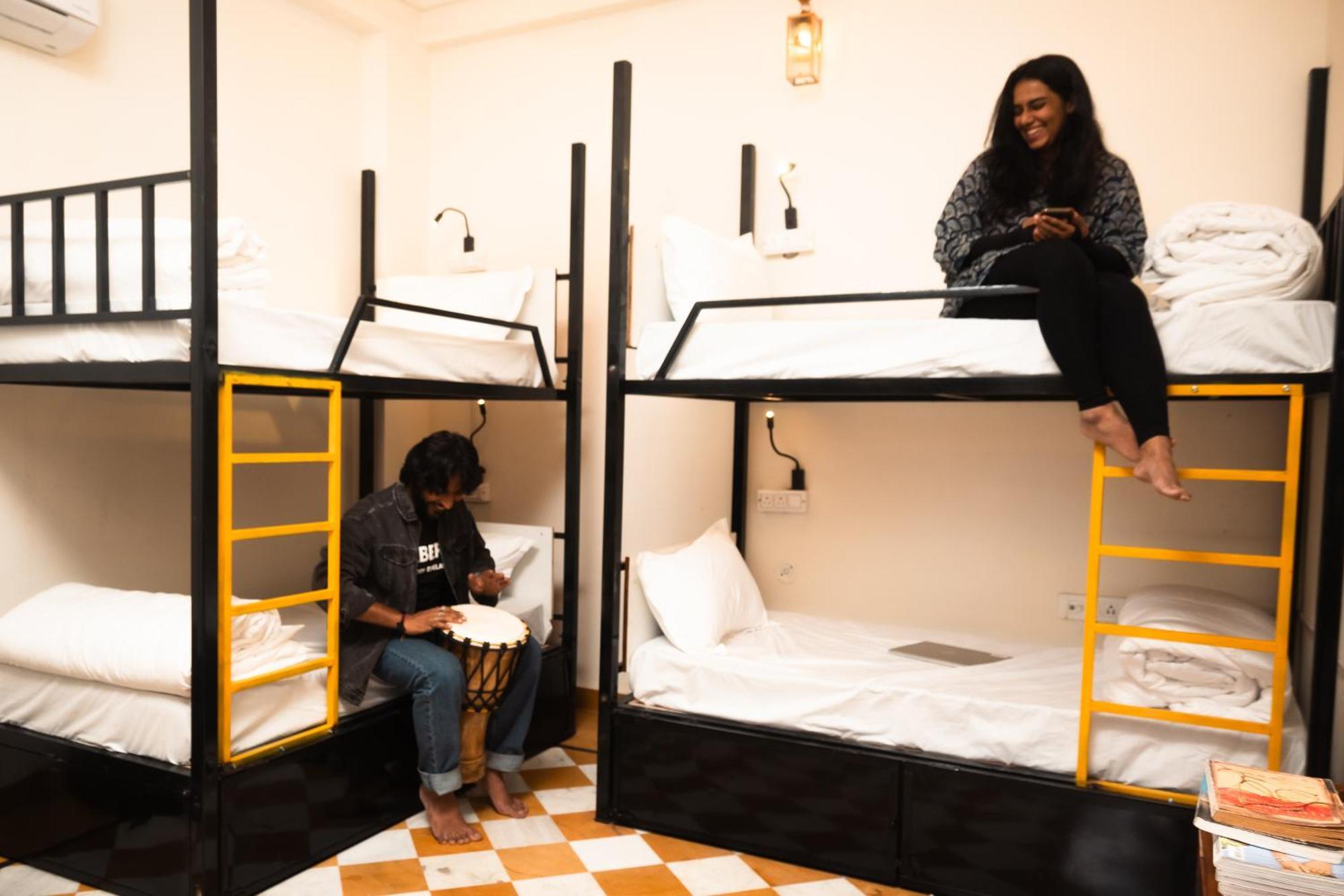 Banana Hostel Пушкар Экстерьер фото